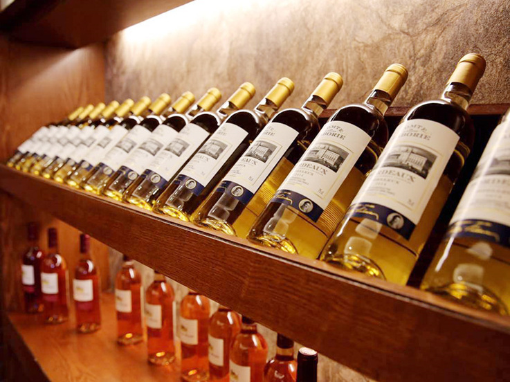 做县级红酒代理挣钱吗