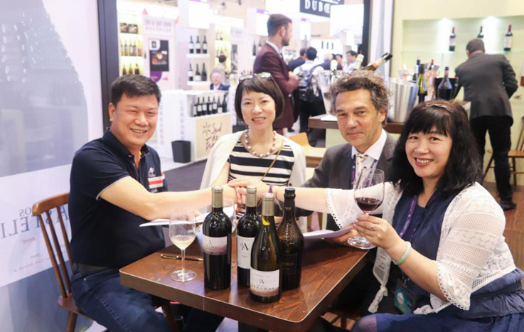 中秋销售热潮已然到来，蓝菲大礼助代理商销售翻倍!