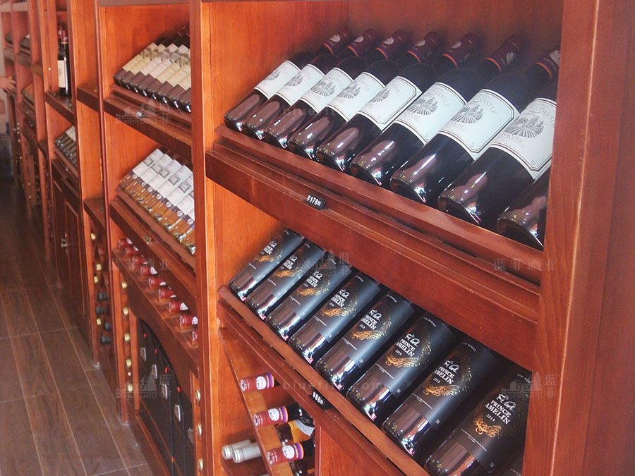 开红酒加盟店的成本要多少?