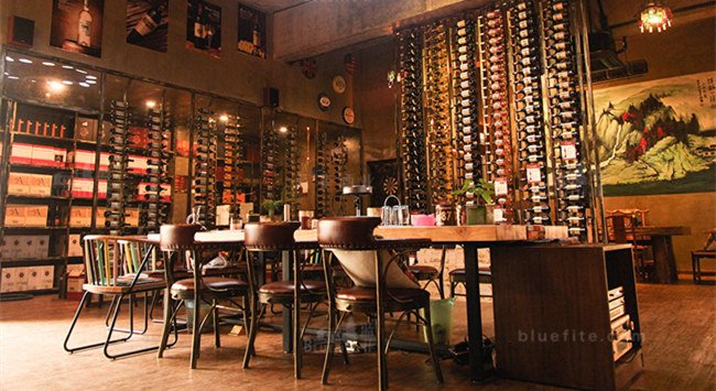 县城开进口红酒店怎么样
