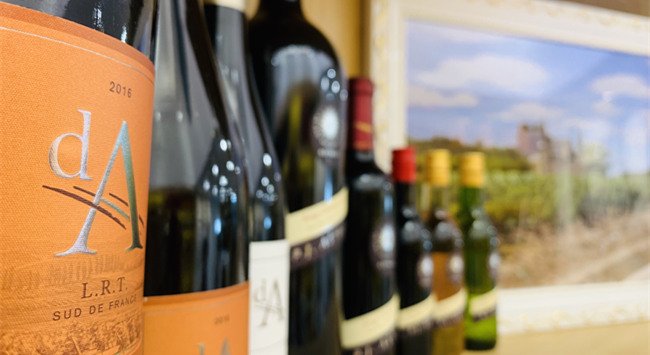 国内开红酒专卖店挣钱吗